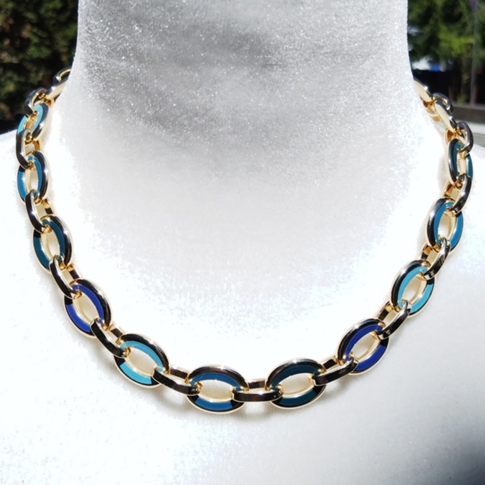 NWT On 34th (Macy's) chunky link gold tone with enamel chain necklace